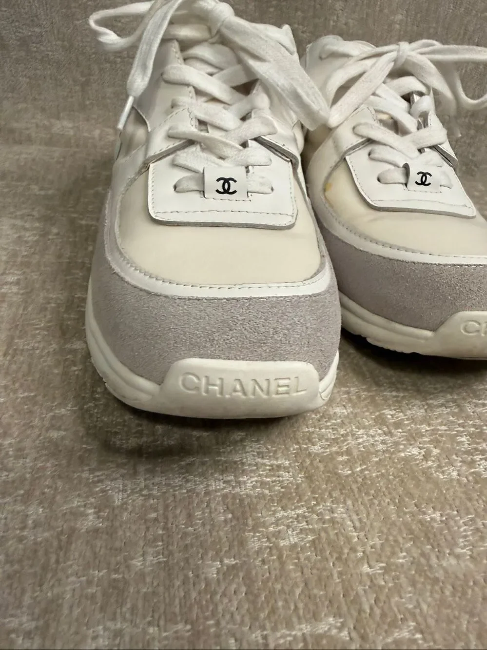 CHANEL womens cc